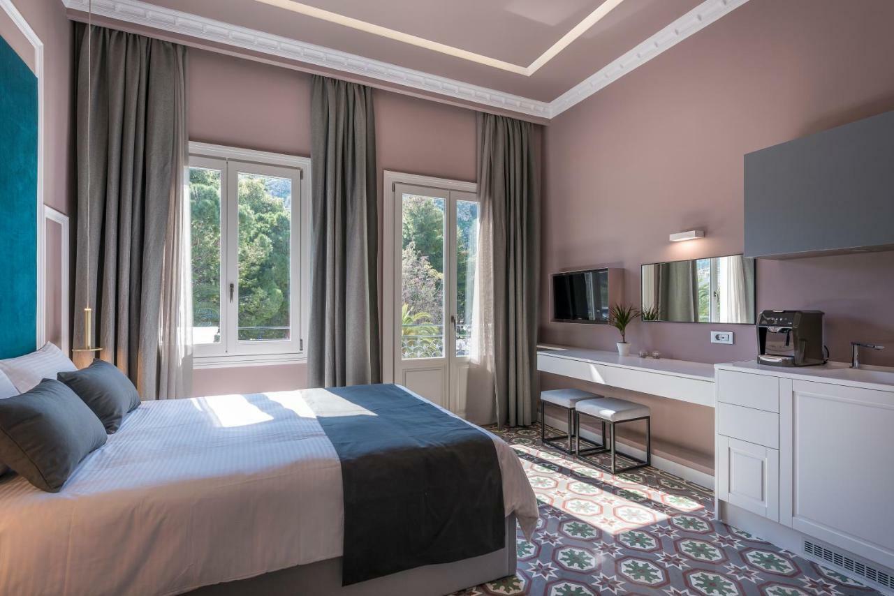 Lestel Boutique Suites ナフプリオ エクステリア 写真