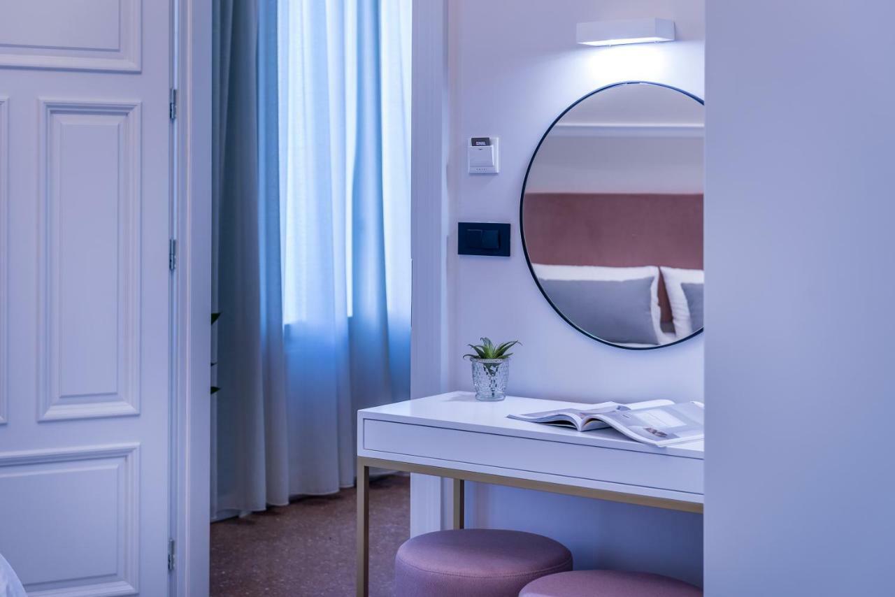 Lestel Boutique Suites ナフプリオ エクステリア 写真